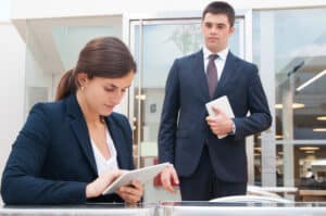 Checklist Before Hiring a Public Adjuster in Tampa — Licensing, Credentials & Red Flags